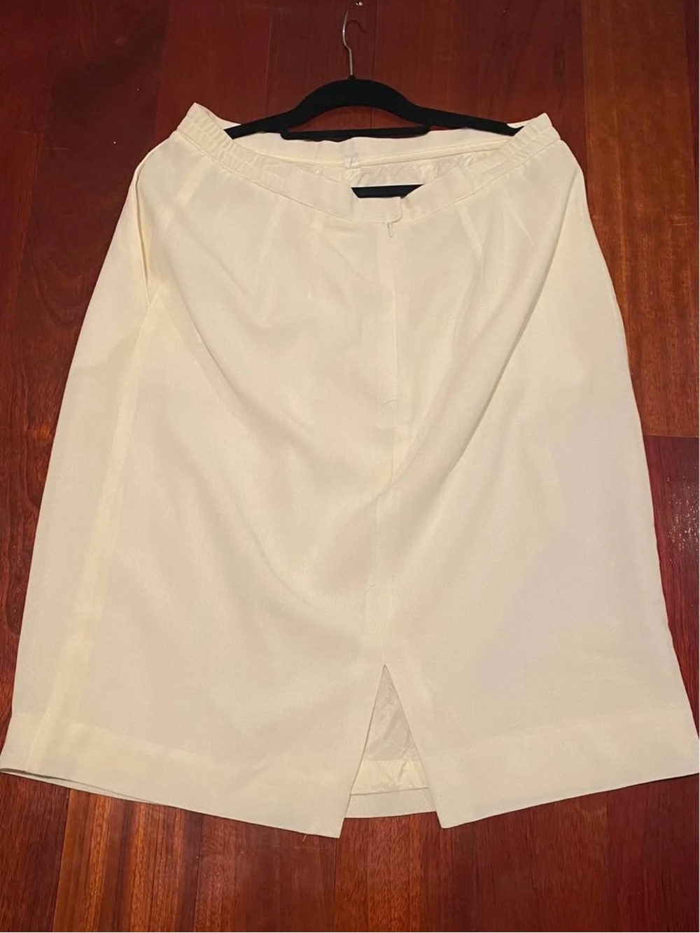 Schrader Separates Cream Skirt with Smooth Lining Sz 18